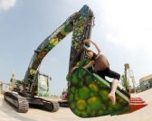 볼보건설기계, 하이서울 페스티벌에서 굴삭기 춤 공연