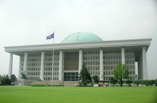 산단공 임원 국감장 난동 ‘일파만파’    