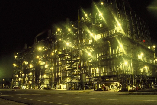 중동 플랜트 불황속 고도성장 