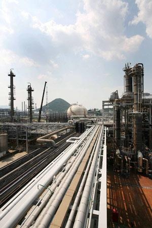 중동 플랜트 불황속 고도성장 