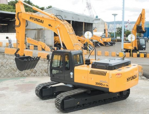 고출력 저연비 굴삭기  