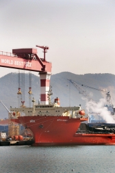 STX, 다롄 생산기지 제작 선박용 블록 진해조선소 첫 입고