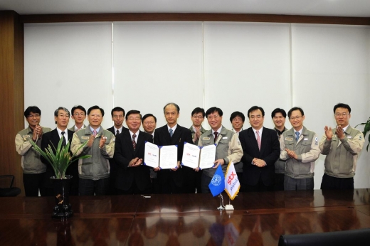 STX, 세계 최초 40만 톤급 초대형 광석운반선 개발 나서