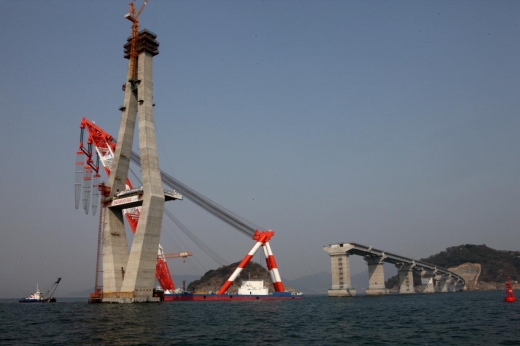 부산·거제간 연결로 상판설치 시작 