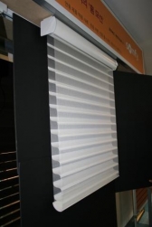 전기 시공이 필요 없는 차양 개폐 ‘배터리 모터’ 선보여