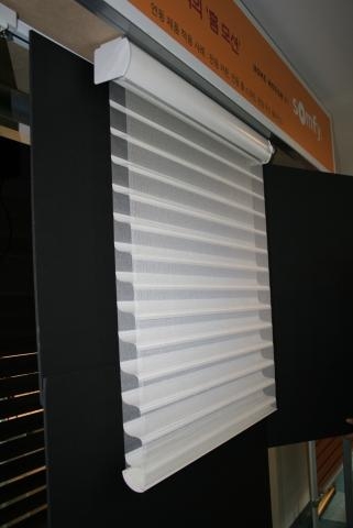 전기 시공이 필요 없는 차양 개폐 ‘배터리 모터’ 선보여 