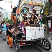 한중일, 홍대거리서 젊음 폭발