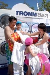 LG트롬 건조기, 여름사냥 나섰다