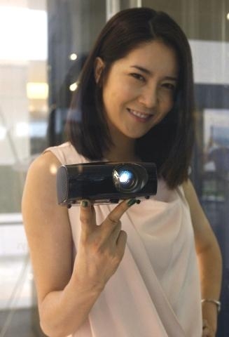 PC 연결없이 작동하는 프로젝터 나왔다 