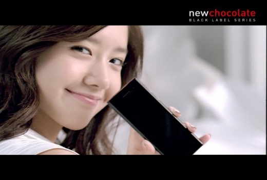 ‘뉴초콜릿폰’ 소녀시대, 에프엑스가 접수