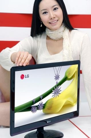 세계 최초 UL 친환경 모니터 등장