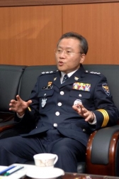 윤재옥 청장 “불법, 무질서 단호히 대처”