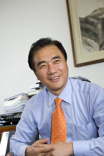 [특별 인터뷰] 정장선 국회 지식경제위원장