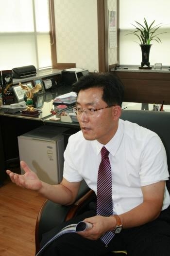 콤로스키코리아, 산업설비 기자재 국내·외 공급