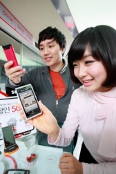 일반휴대폰에서도 인터넷 즐긴다