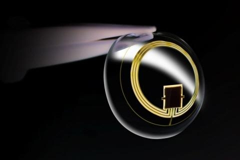 전자·기계적장치 결합렌즈로 녹내장 진단