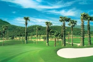 Golf & Resort season travel 