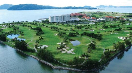 Golf & Resort season travel 