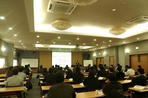 최첨단 LED 제조기술 신제품 대거출시