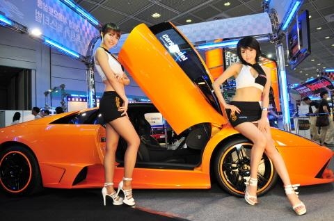 국내최대 자동차 전문 전시회 '성황'