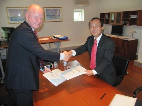 STX메탈, Pres-vac사와 기술제휴