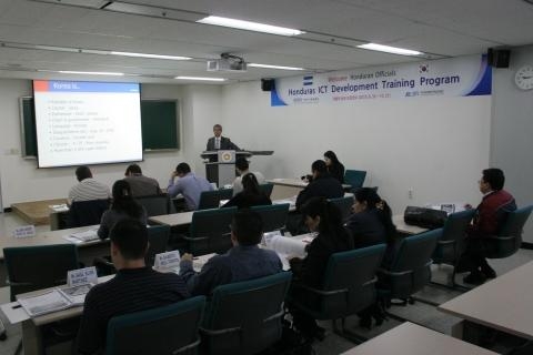 IT인프라·전자정부 한국모델이 최고…