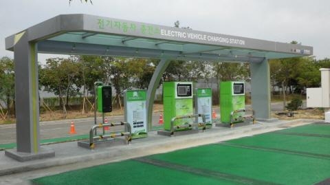 국내 전기차 ‘본격 시험무대에 올라’