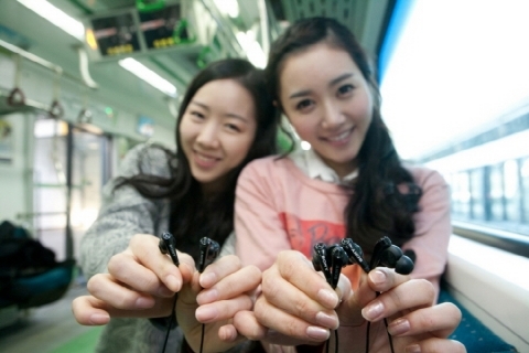 주변 소음 '안들려요'