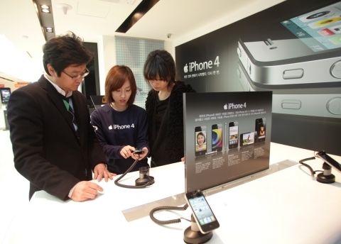 SK텔레콤, 아이폰 4 정식 출시