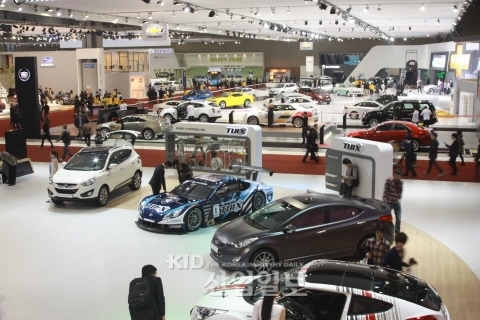 '2011 서울모터쇼' 화려한 팡파르