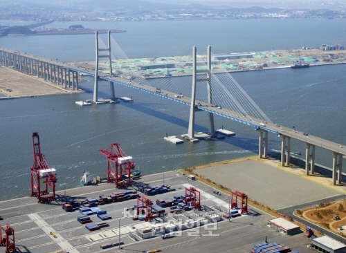 中 선사 TMSC 평택항 첫 입항 