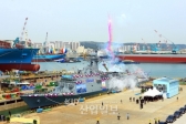 현대중공업, 2천300톤급 차세대 호위함 진수