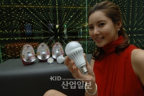 가정용 LED 조명 대중화 선언