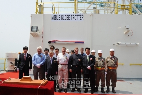 STX조선해양, 첫 드릴십 인도