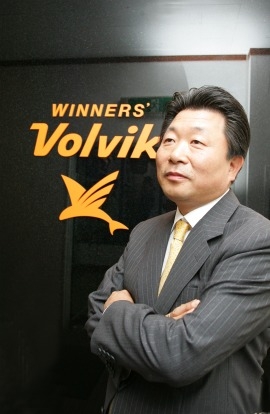 볼빅, 문경안 회장