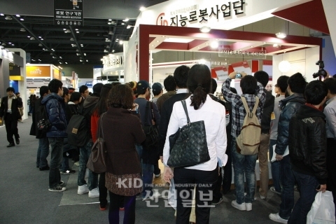 [SPECIAL FEATURE]_미래로봇 산업에 ‘촉각’-下