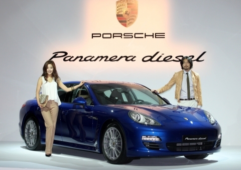 모습 드러낸 포르쉐 파나메라 디젤