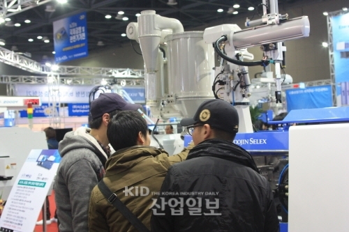 [SPECIAL FEATURE]_‘생산기술, 공작기계와 하나가 되다’