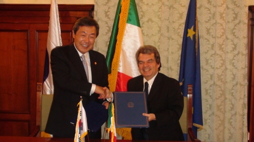 한국 전자정부, G7국가 최초 진출