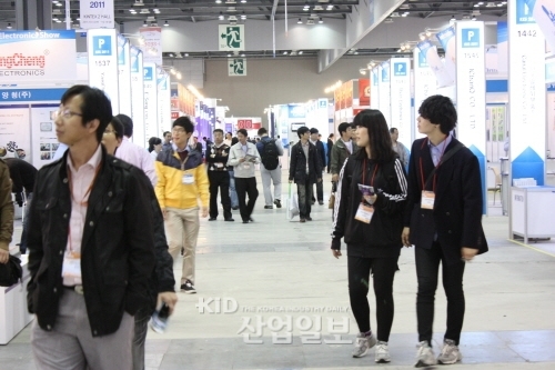 ‘2011 한국전자산업대전’나흘간의 대장정 돌입