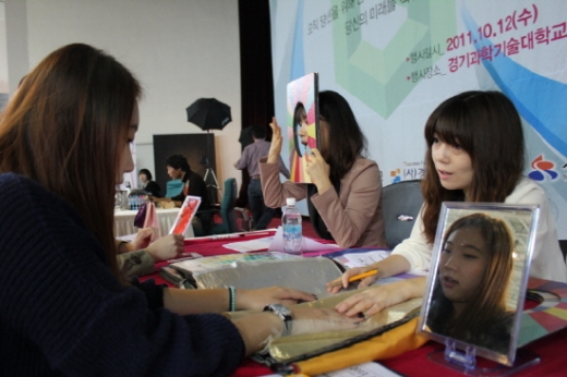 취업박람회 'JOY Fair in SH' 열기 후끈