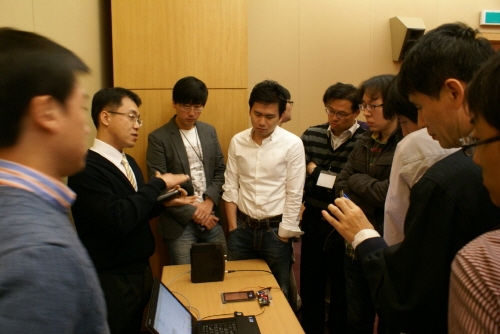 스마트 모바일 기기, 대세는 ‘디스플레이’