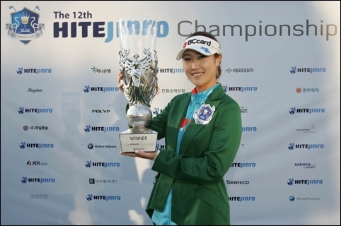 시즌 첫 다승자 탄생! 김하늘