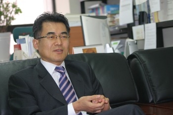 한국레저산업연구소, 서천범 소장