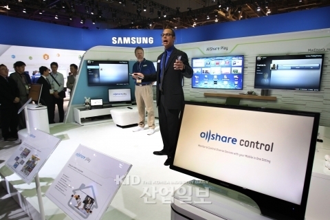 스마트 TV에 ‘올쉐어 플레이’ 첫 적용