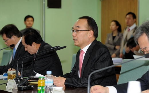 알뜰주유소 늘리고 공공부문 유류 공동구매