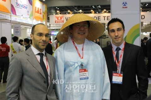 KINTEX는 지금 심토스(SIMTOS 2012) 열기로 ‘후끈’