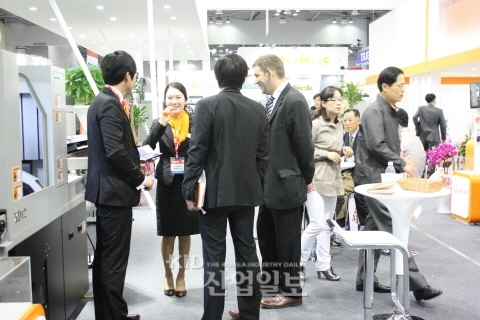 한화테크엠, 글로벌 TOP3 목표로 비상