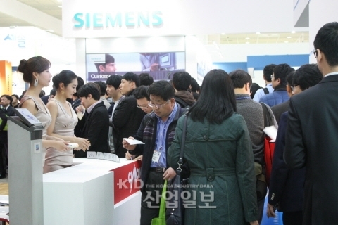 [REVIEW] 오토메이션 월드 2012, IT 품은 자동화 산업
