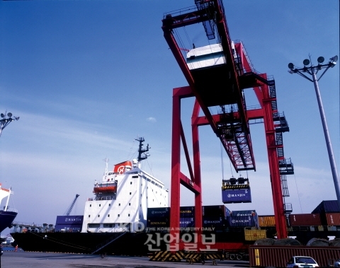 [OUTLOOK] 어둡던 산업기상도, ‘2분기 기대’